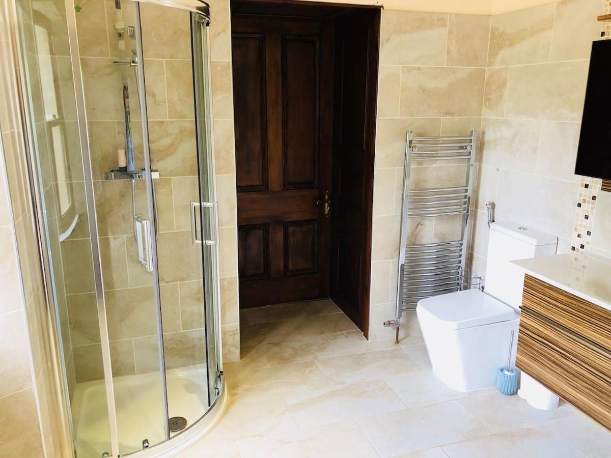 Beautiful 4-Bed Villa In 글라스고 외부 사진